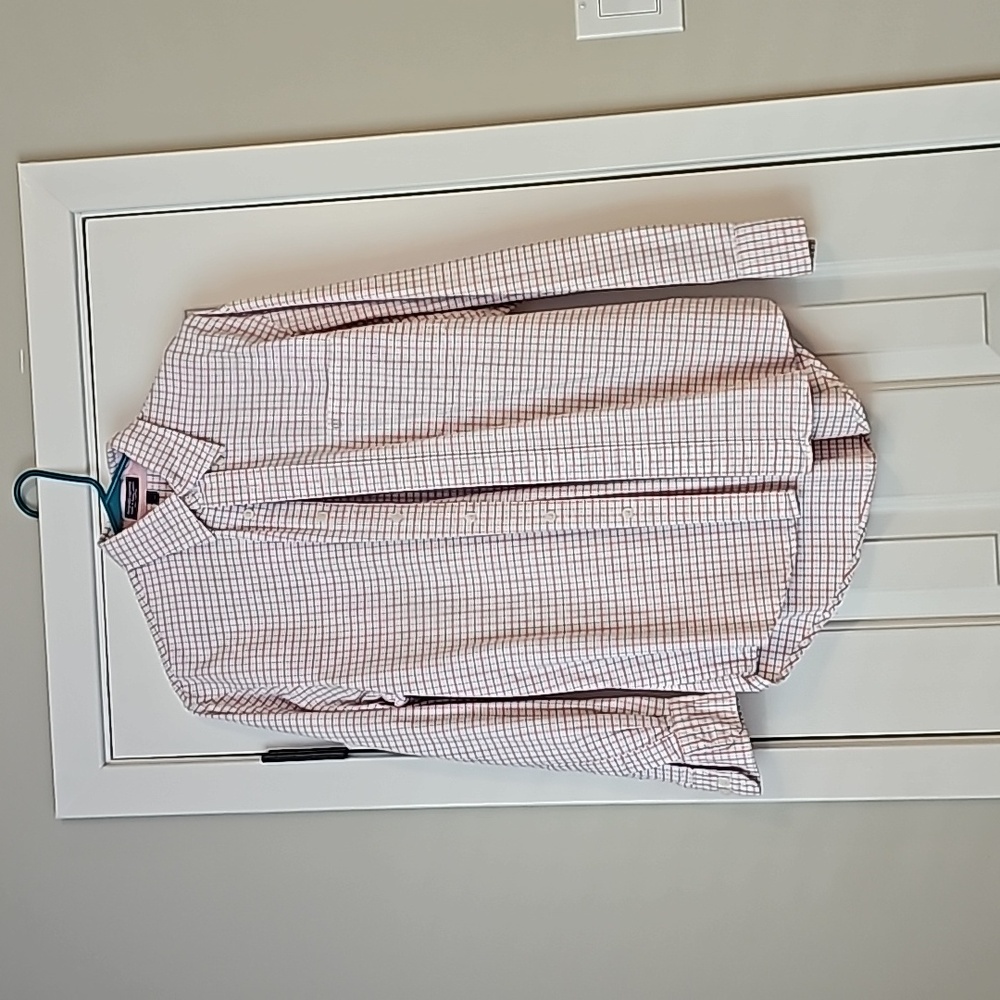 Izod midweight flannel buttondown
